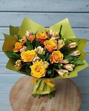 Букет цветов из:  Альстромерии и Розы в Колпашево