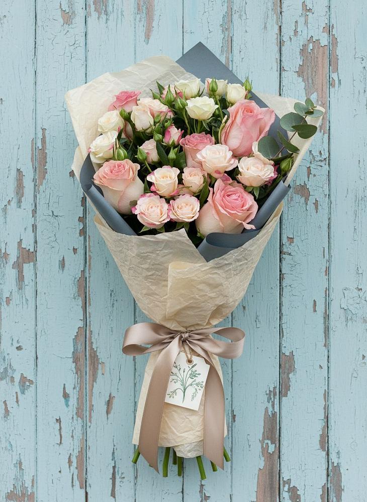 Букет цветов из: Розы в Колпашево