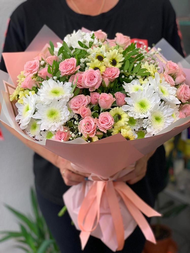 Букет цветов из: Розы и Хризантемы в Колпашево
