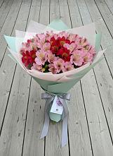Букет цветов из:  Альстромерии в Колпашево
