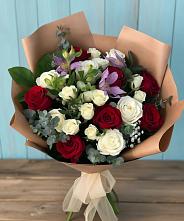 Букет цветов из:  Розы и Альстромерии в Колпашево