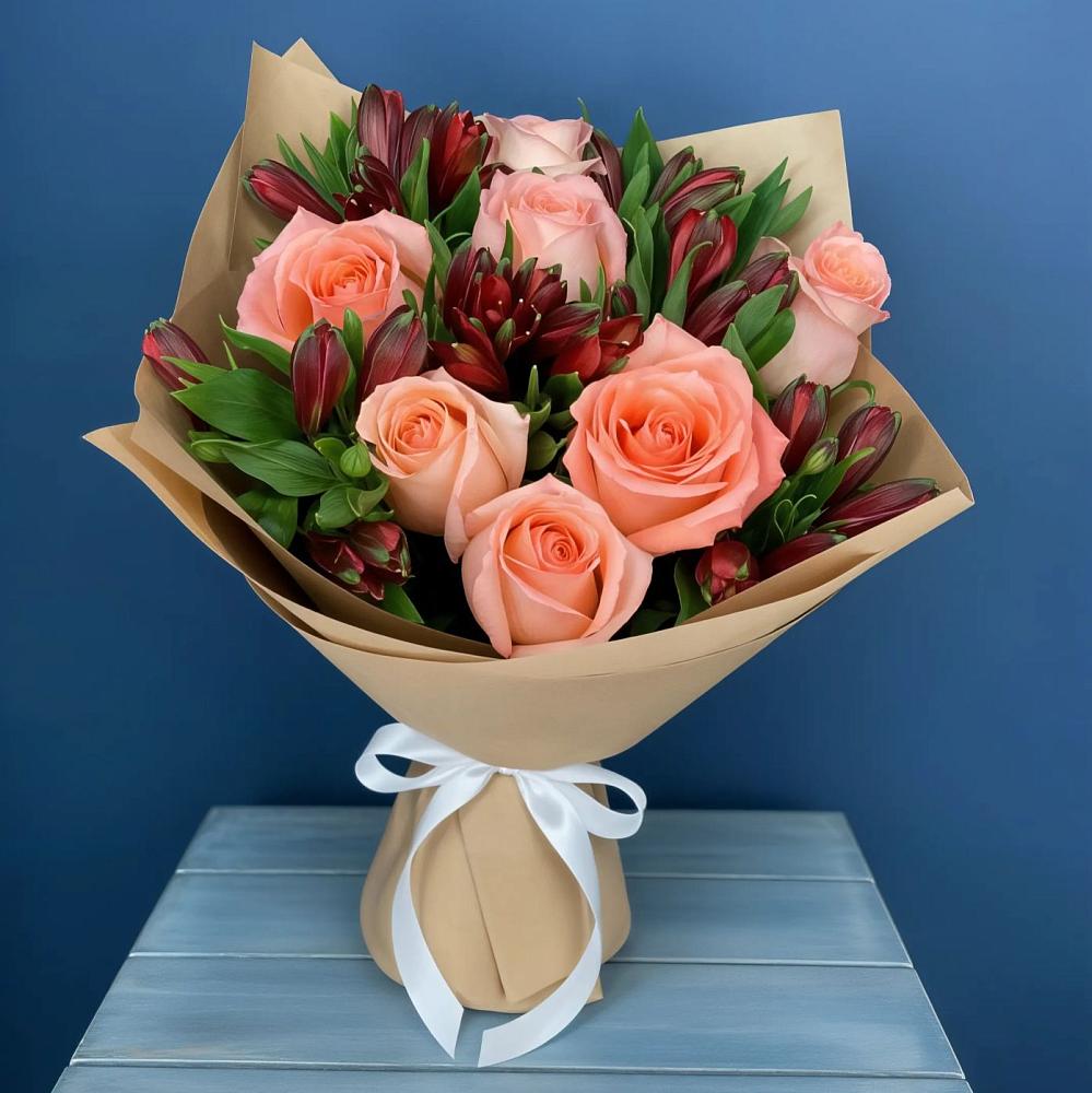 Букет цветов из: Розы и Альстромерии в Колпашево