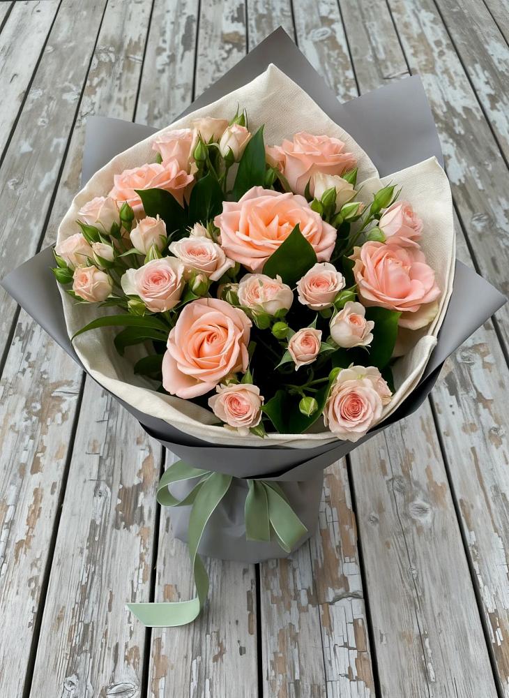 Букет цветов из: Розы в Колпашево