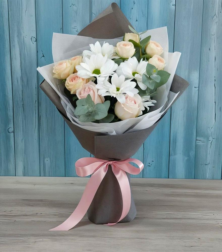 Букет цветов из: Хризантемы и Розы в Колпашево