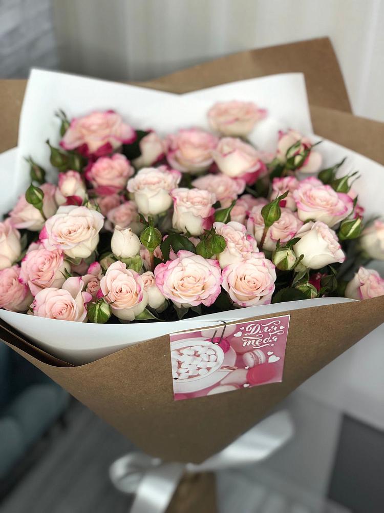 Букет цветов из: Розы в Колпашево