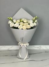 Букет цветов из:  Розы и Лизиантусы в Колпашево